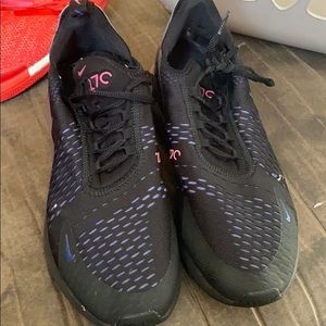 Nike Air Max 270